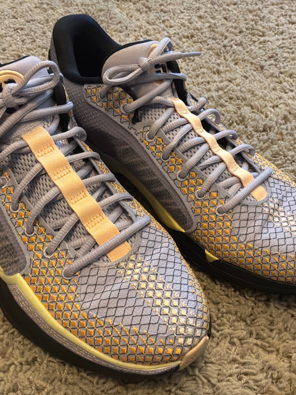Men Nike Sabrina 1 Spark Size 13.5 ( Fit 13 ) Multi-color